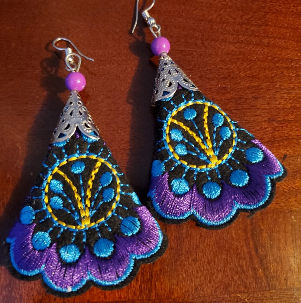 🦚Funky Peacock earrings